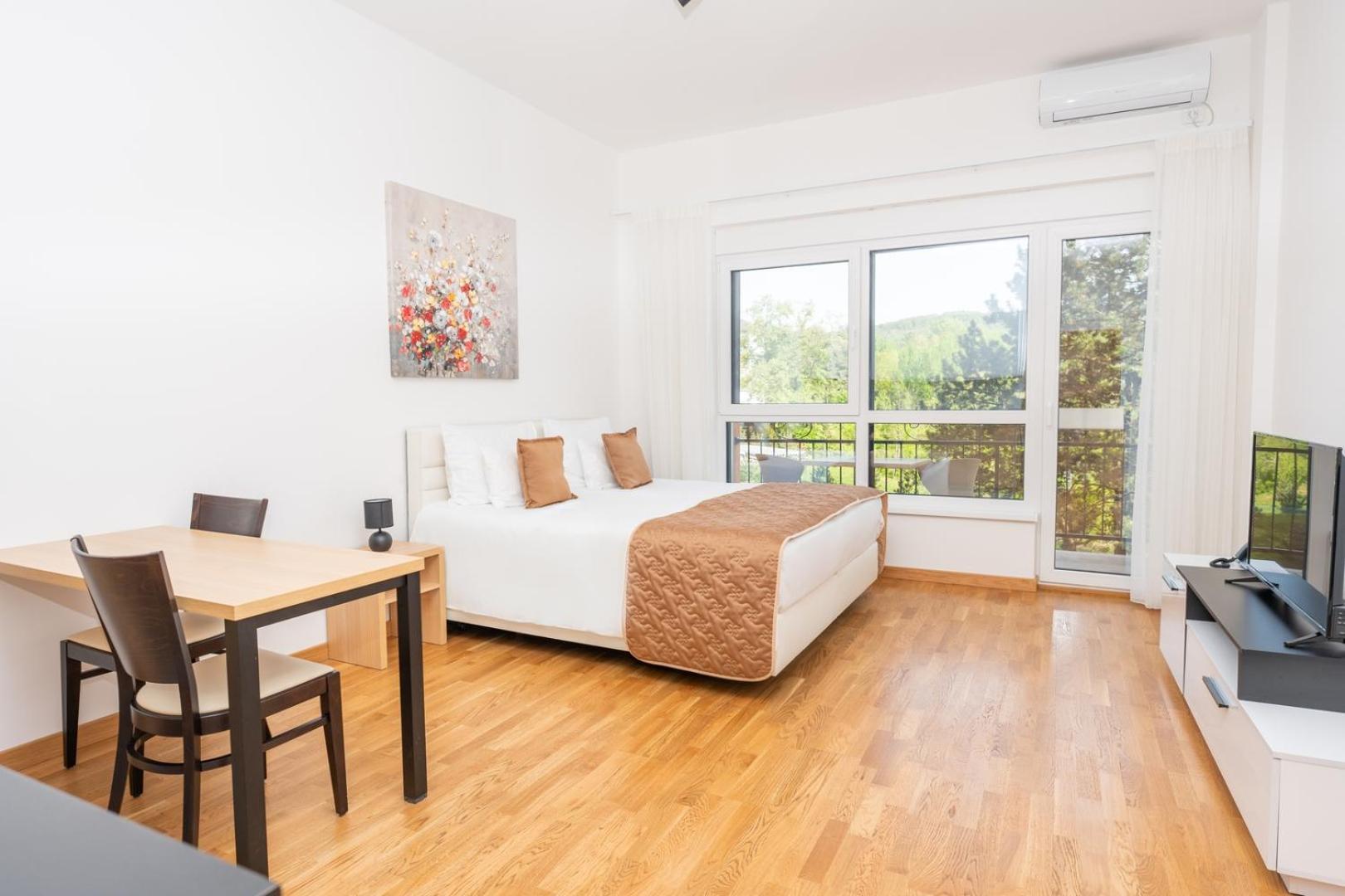 Fruske Residences Vrdnik Rom bilde
