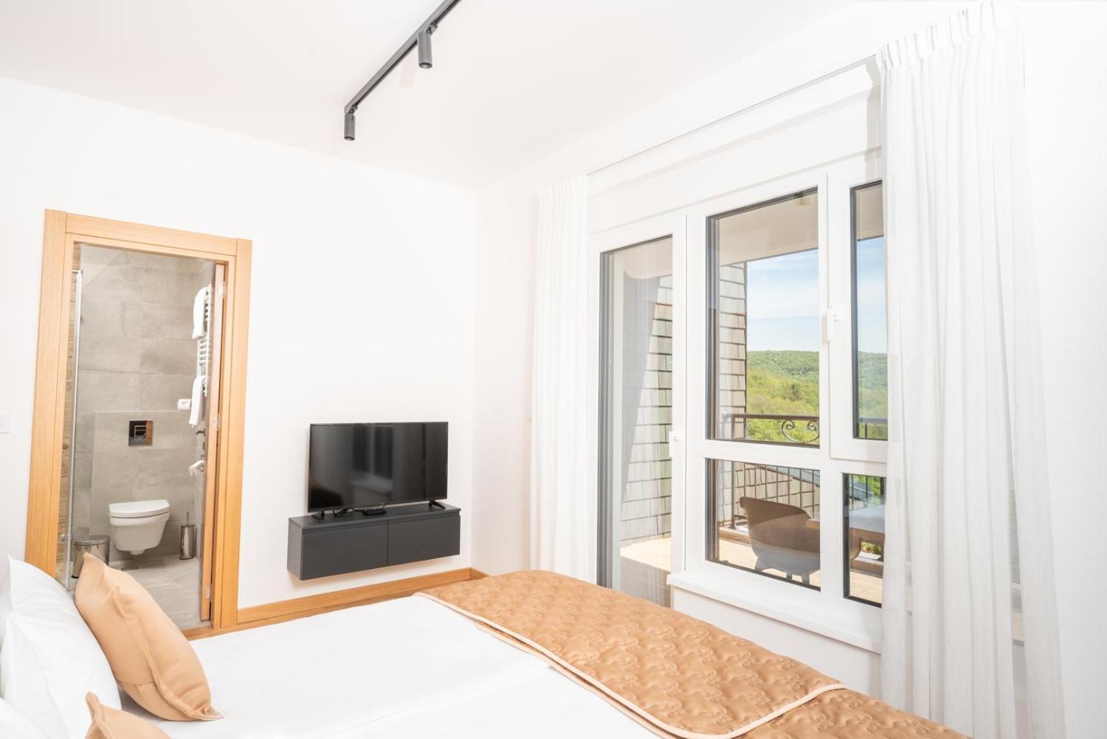 Fruske Residences Vrdnik Rom bilde